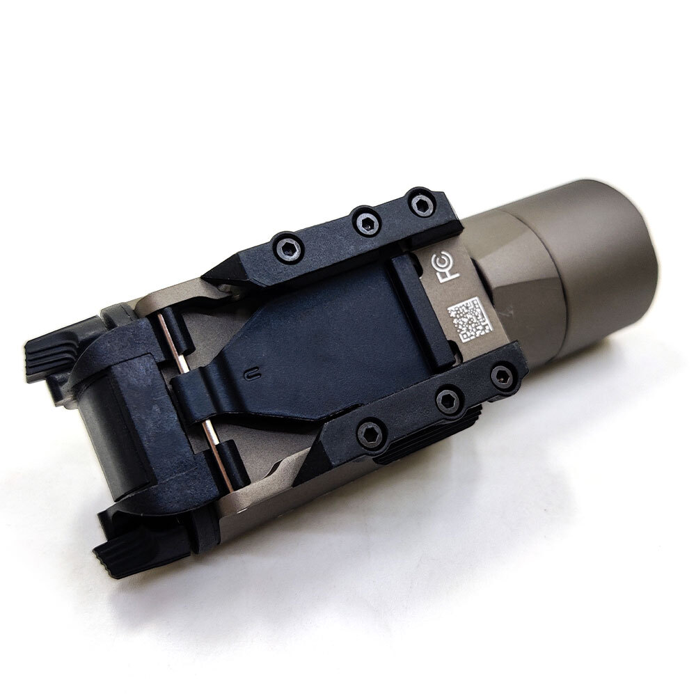 Hunting X300U LED Gun Weaponlight Metal For Pistol X300 Ultra fit Picatinny Rail