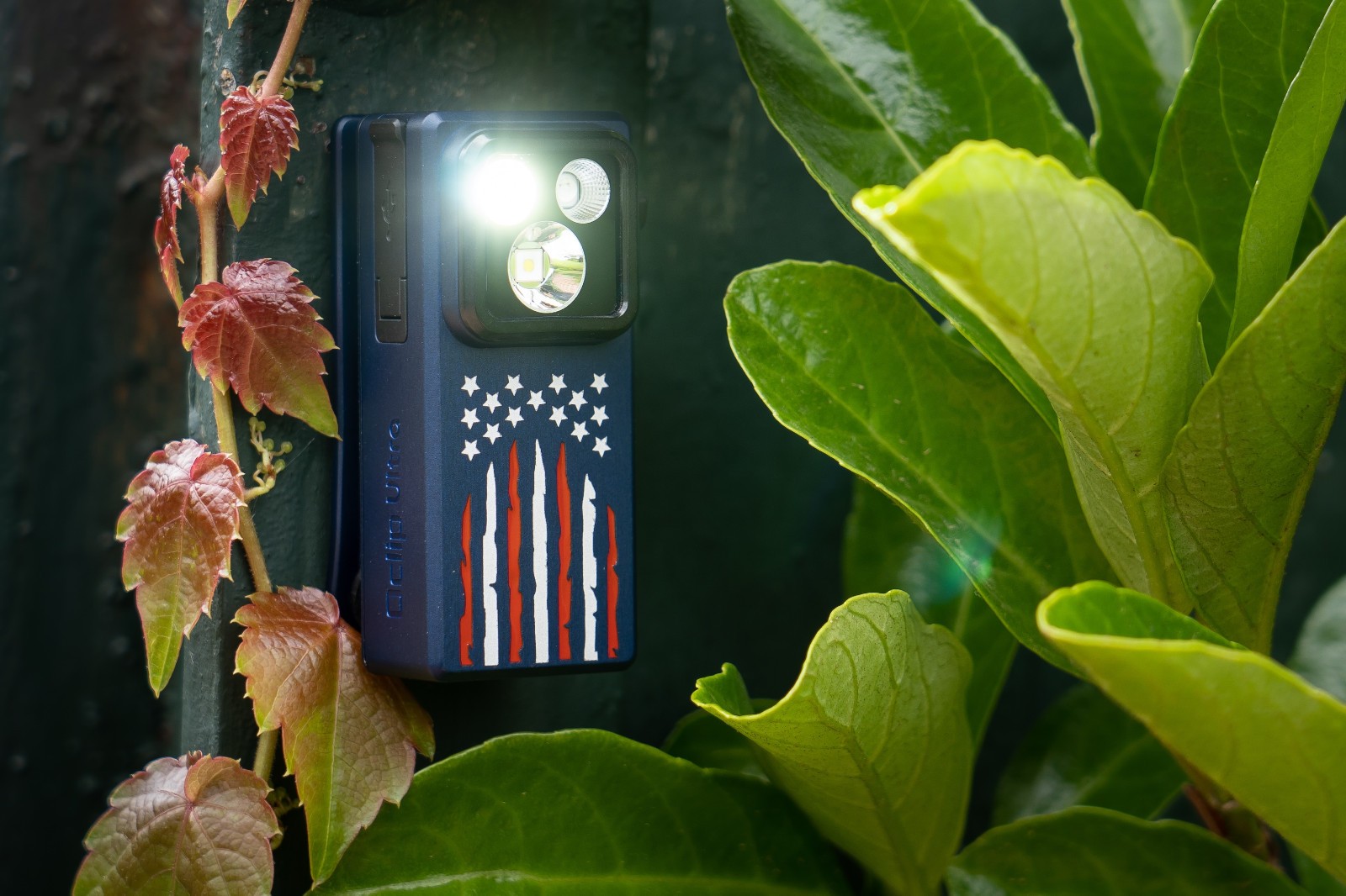 Olight Oclip Ultra Stars & Stripes Clip-On Light w/Oclip Headlamp Strap