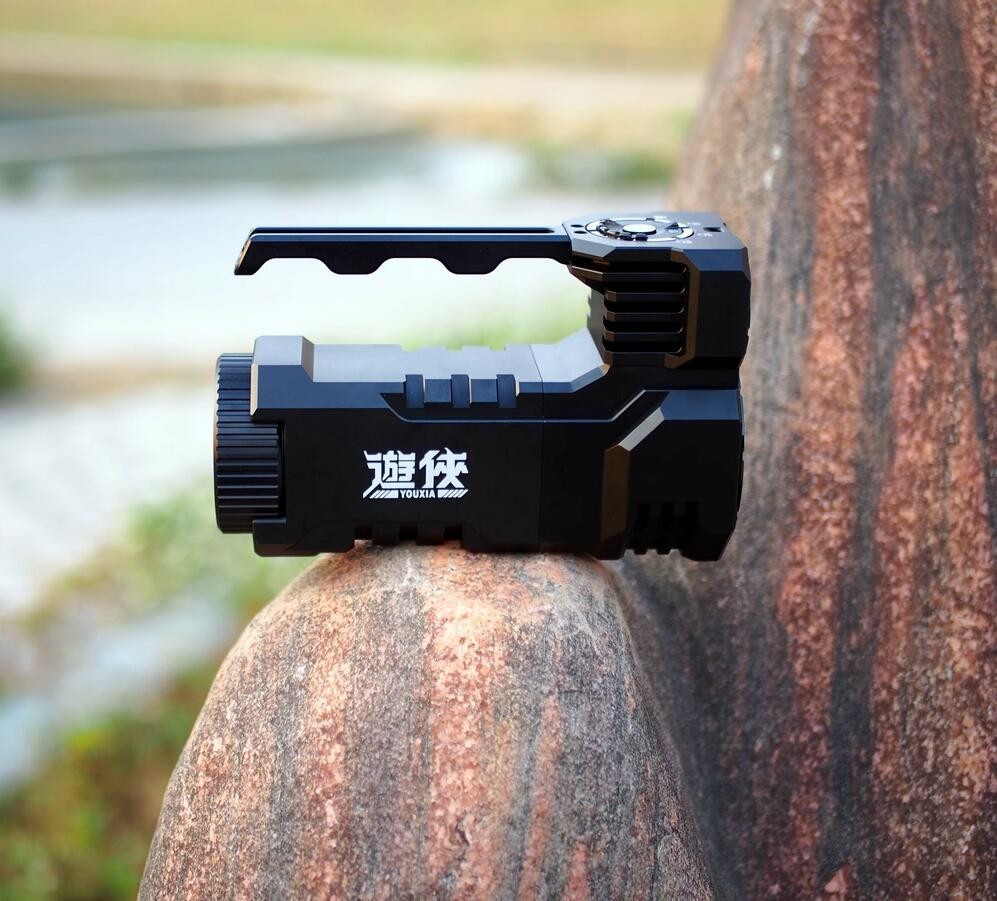 Mankerlight MK39 II High Power Flashlight 25000LM Spotlight +Floodlight 9x LEDs