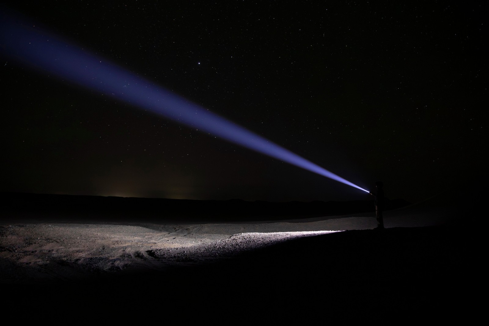 Olight Marauder Mini 2 Wide-Beam High-Intensity Flashlight, 10000 Lu, 750M