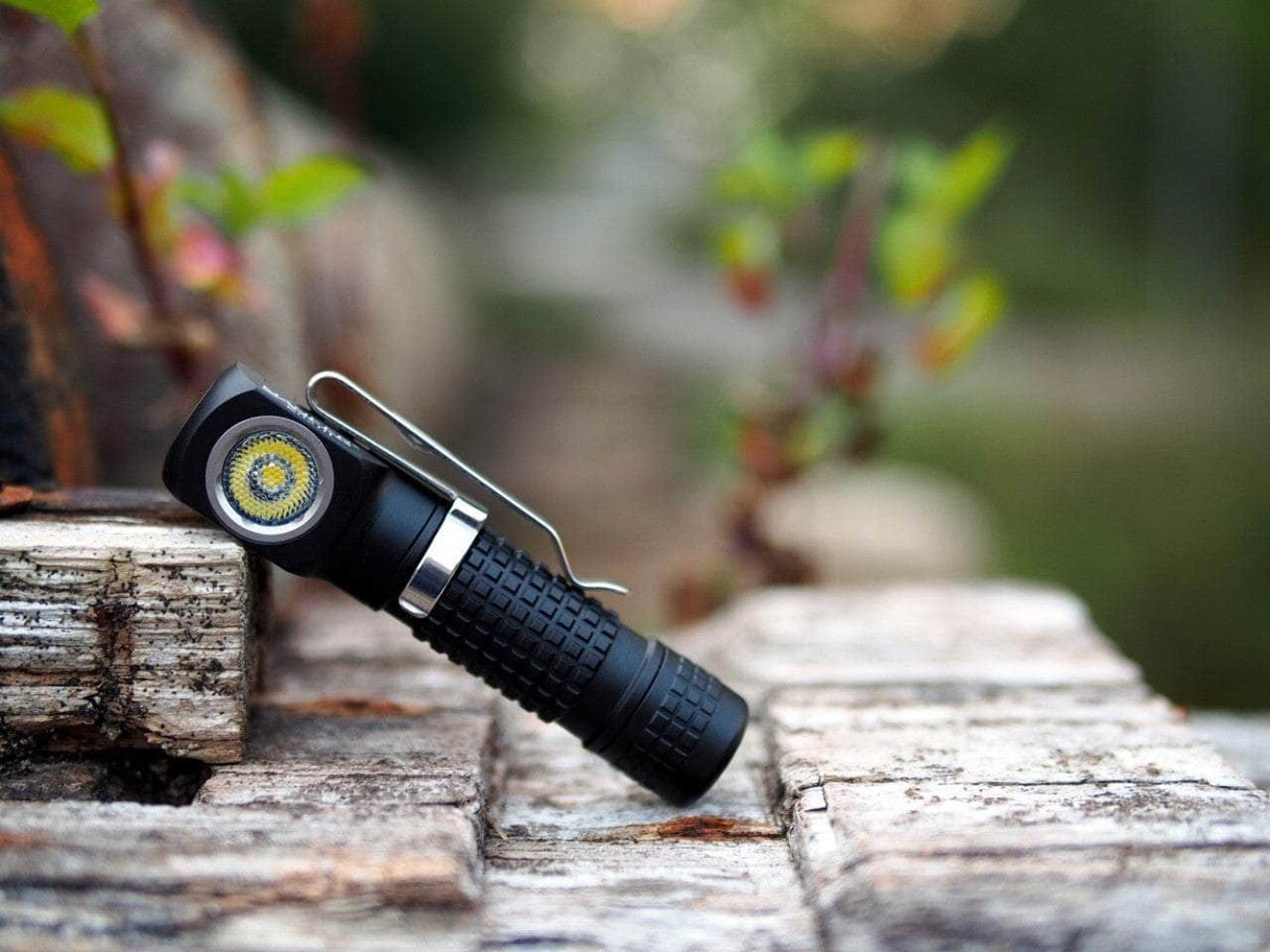 Manker E02 III AAA / 10440 Flashlight