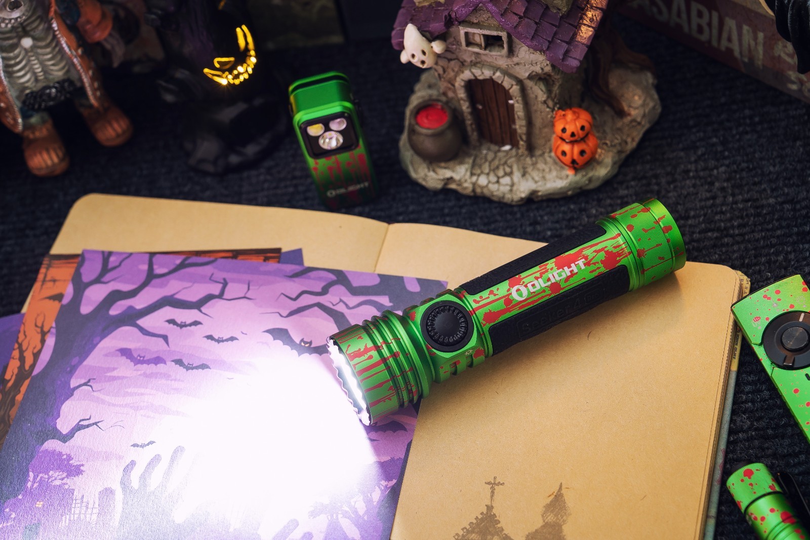 Olight Seeker 4 Pro Zombie Green Flashlight, Versatile Holster, 4600 Lumens, CW