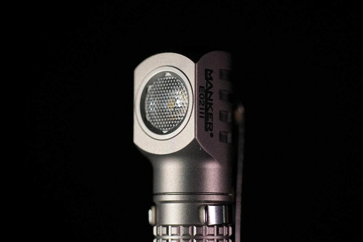 Manker E02 III – Titanium