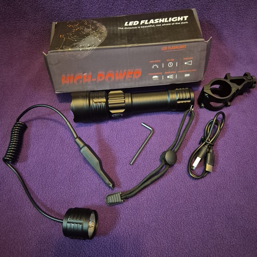 High Power LED Flashlight Rechargable With Accessories