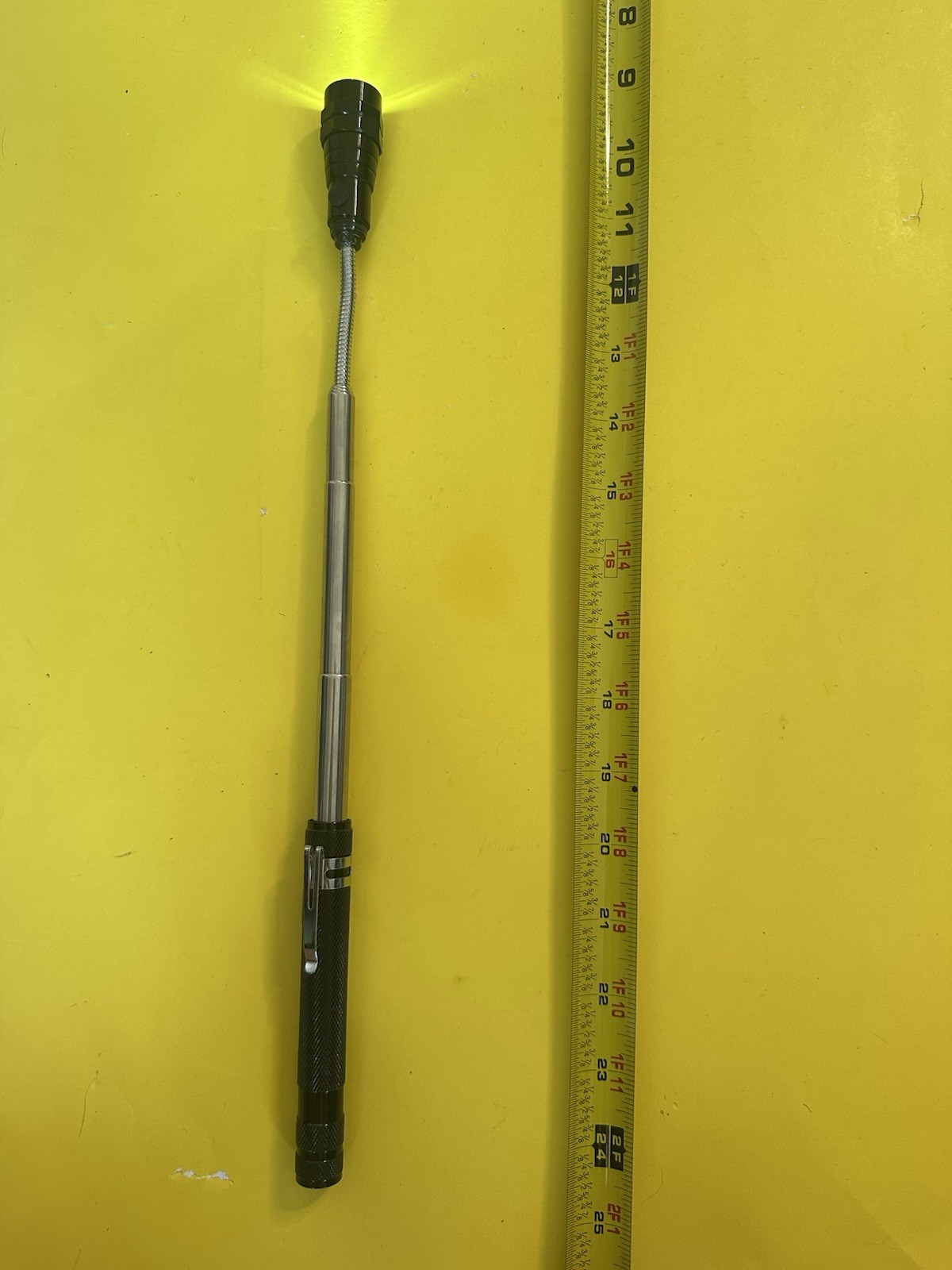 VIBELITE Extendable Magnetic Flashlight with Telescoping Magnet Pickup Tool