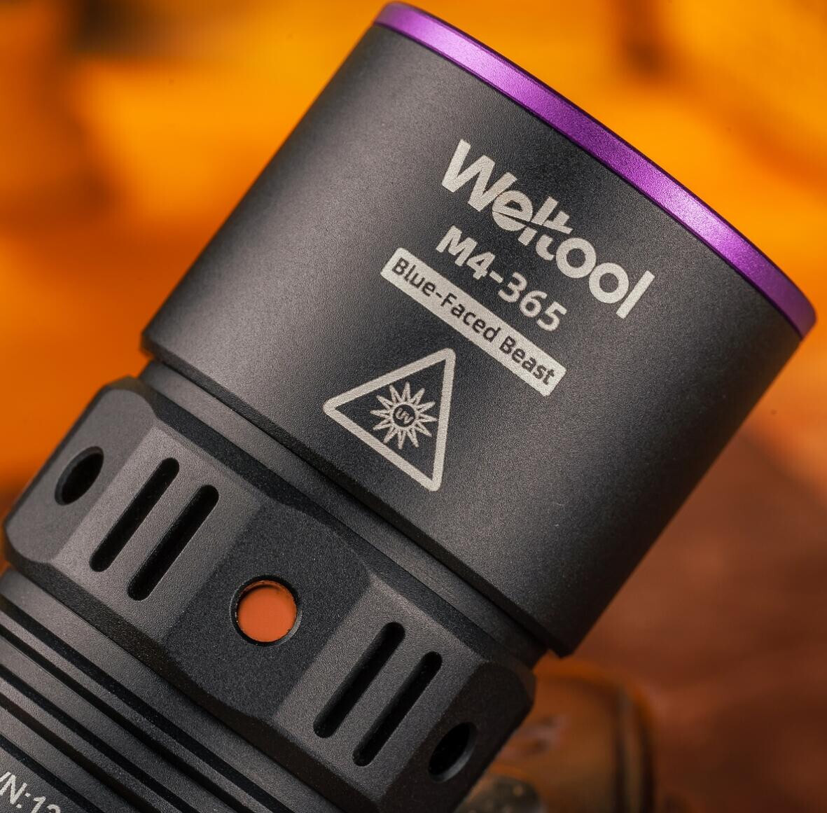 Weltool M4-365 High-Power 14,000mW UV 365nm Flashlight