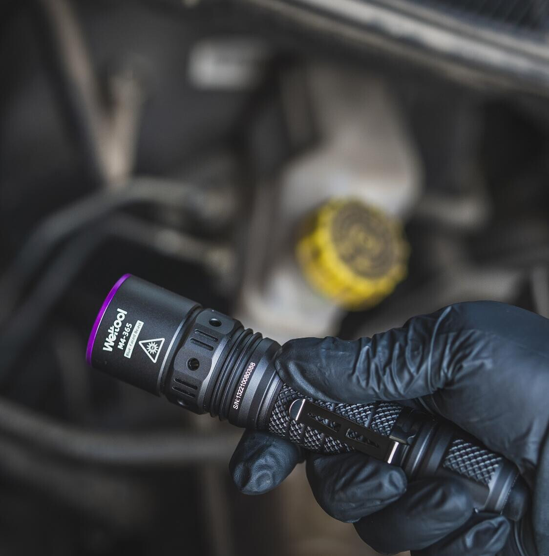Weltool M4-365 High-Power 14,000mW UV 365nm Flashlight