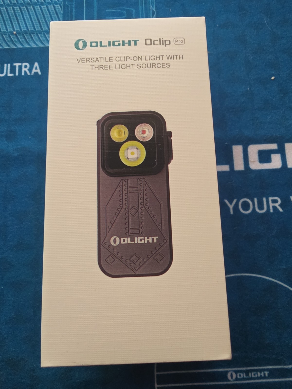 Olight Oclip Pro Phantom Squadron Flashlight, Flood/Spot/Red Light, 500 Lum