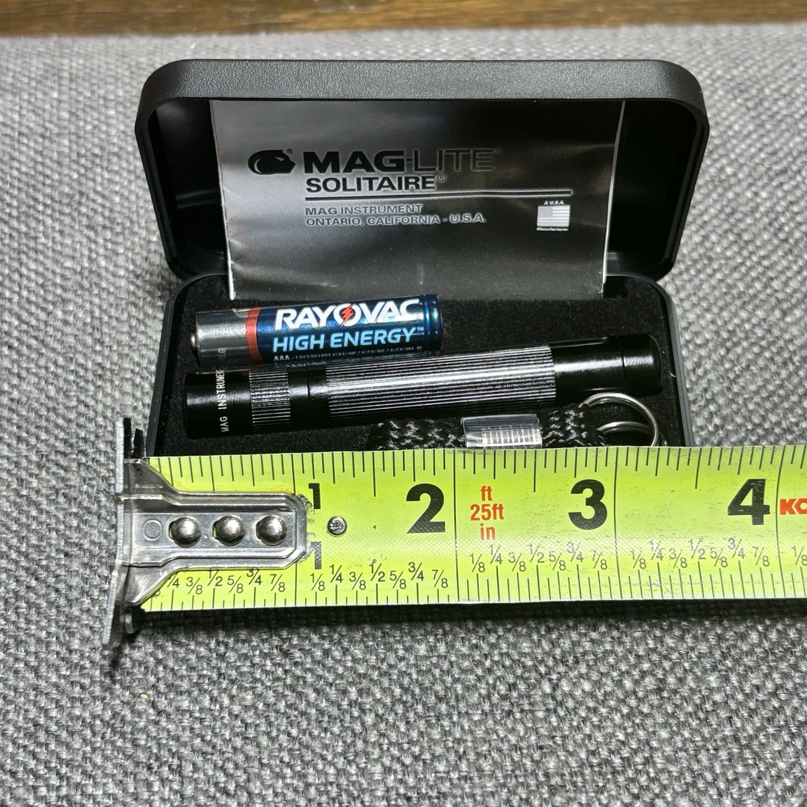 Maglite Solitaire AAA Mini Flashlight Black Keychain Gift Box Made in USA