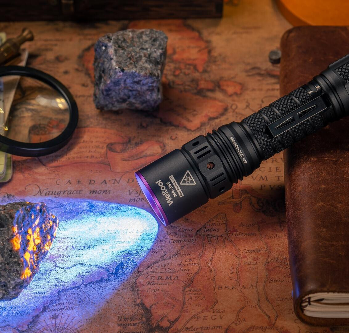 Weltool M4-365 High-Power 14,000mW UV 365nm Flashlight