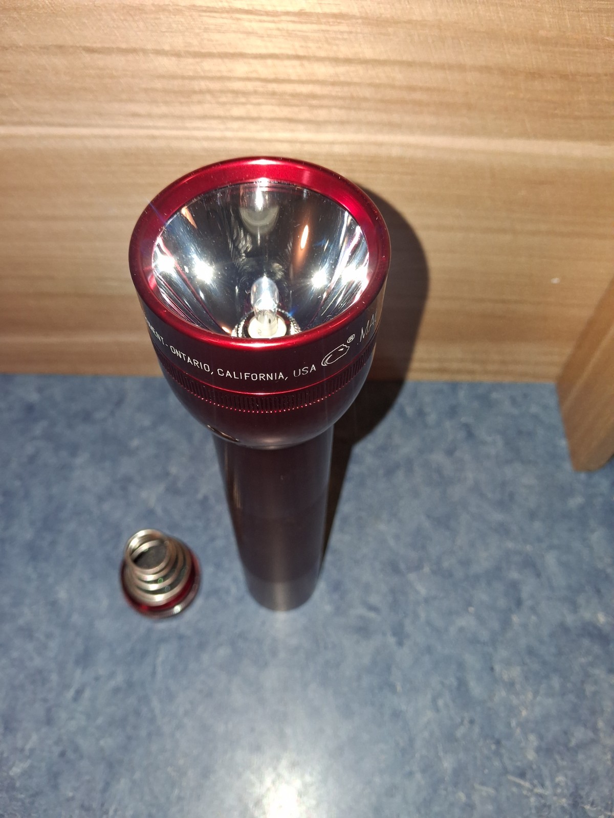 Mag-Lite-Horwitz Branded Flashlight 10″ Red Aluminum-Never Used-Mint Condition!!