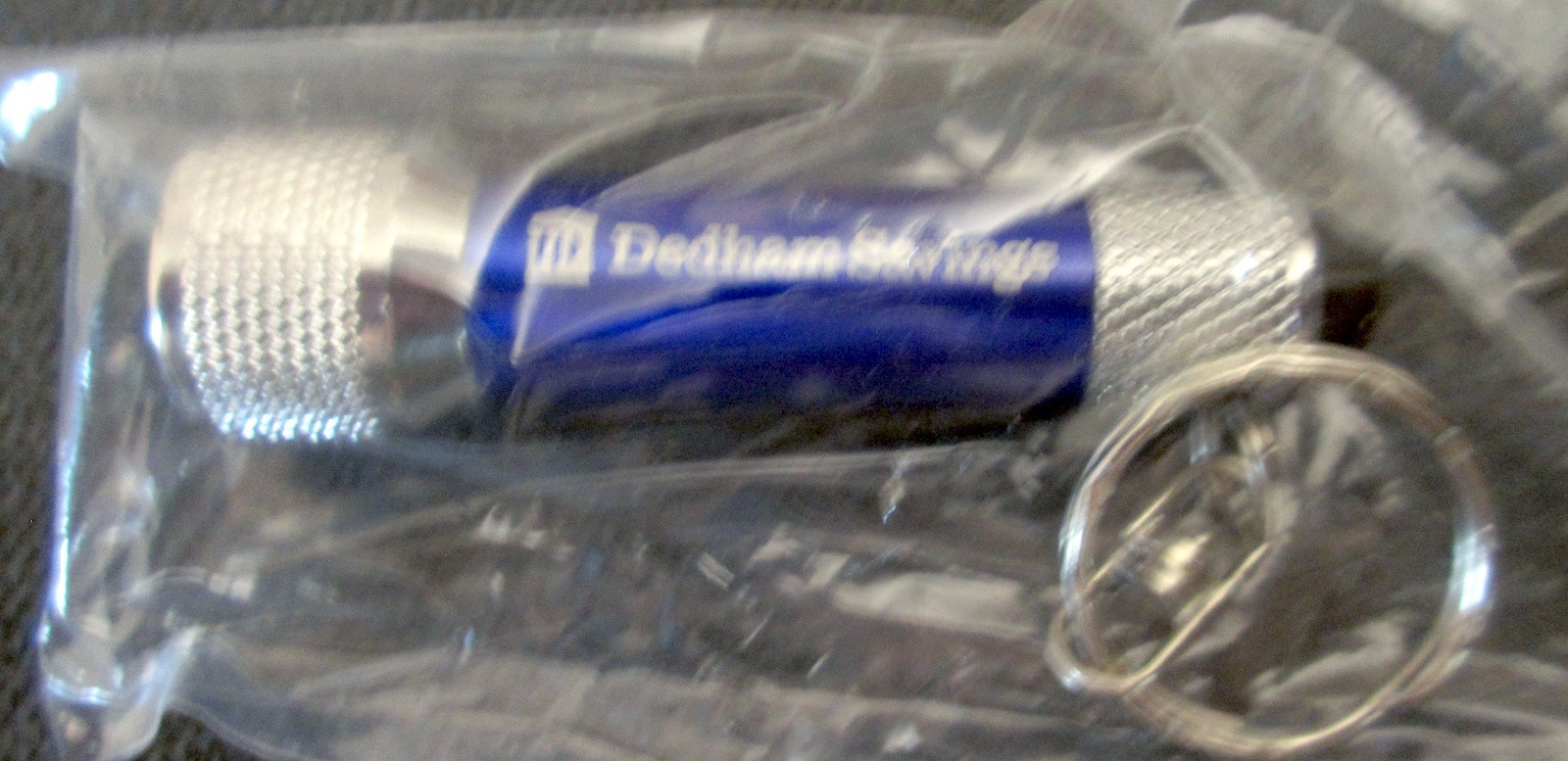 Dedham Savings Branded Blue Mini LED Keychain Flashlight – NEW dxd