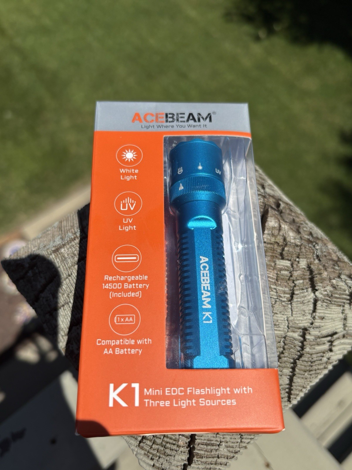 SPECIAL EDITION: ACEBEAM AZURE BLUE K1 3-in-1 LIGHT wCYAN BEAM + USB-C BATTERY