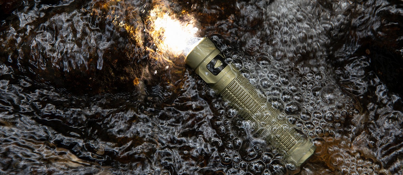 Olight Baton Ultra Olive Green 1800 Lumens & Baton 4 Arctic Flame 1300 Lumens