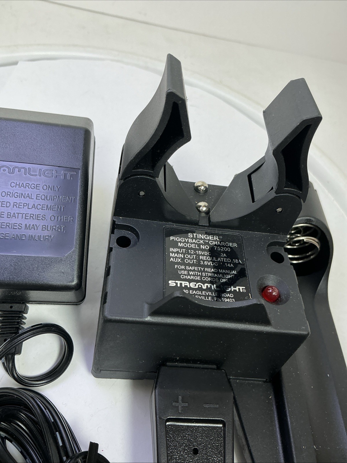 Stinger 75200 12v Streamlight Flashlight Charger (charger Only No Flashlight)