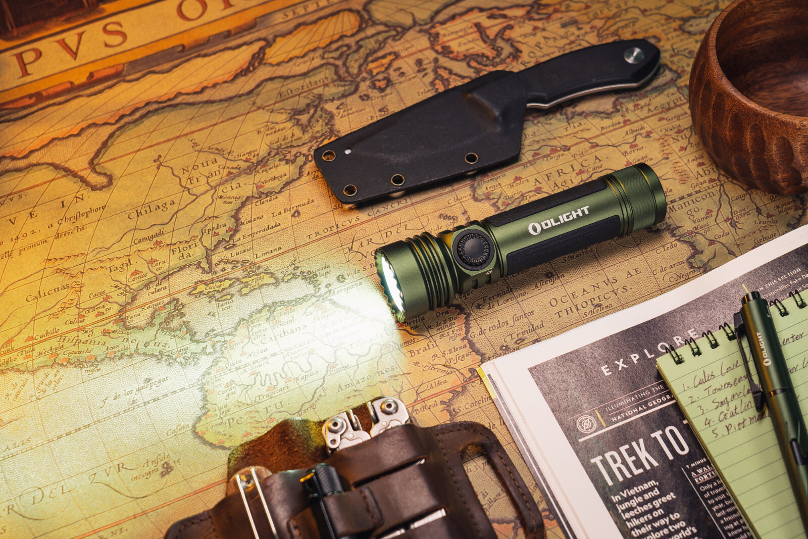 Olight Seeker 4 Pro OD Green Flashlight, Versatile Holster, 4600 Lum, Cool White
