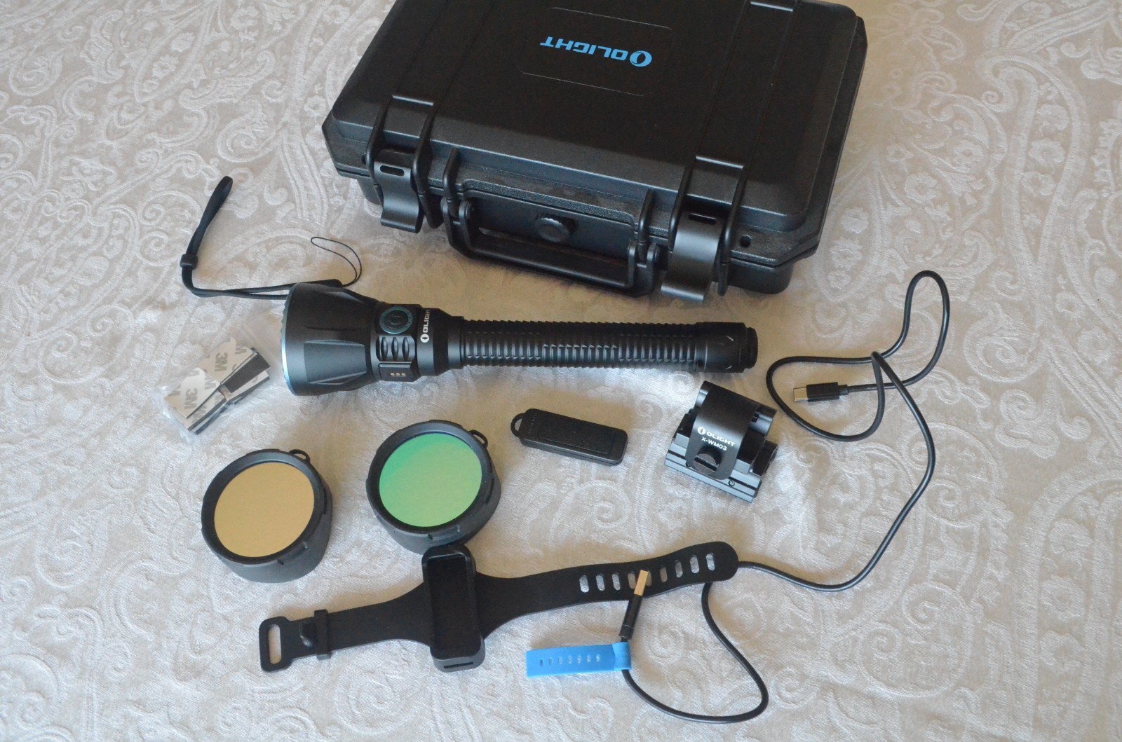 Olight Javelot Turbo 2 Premium Flashlight Set