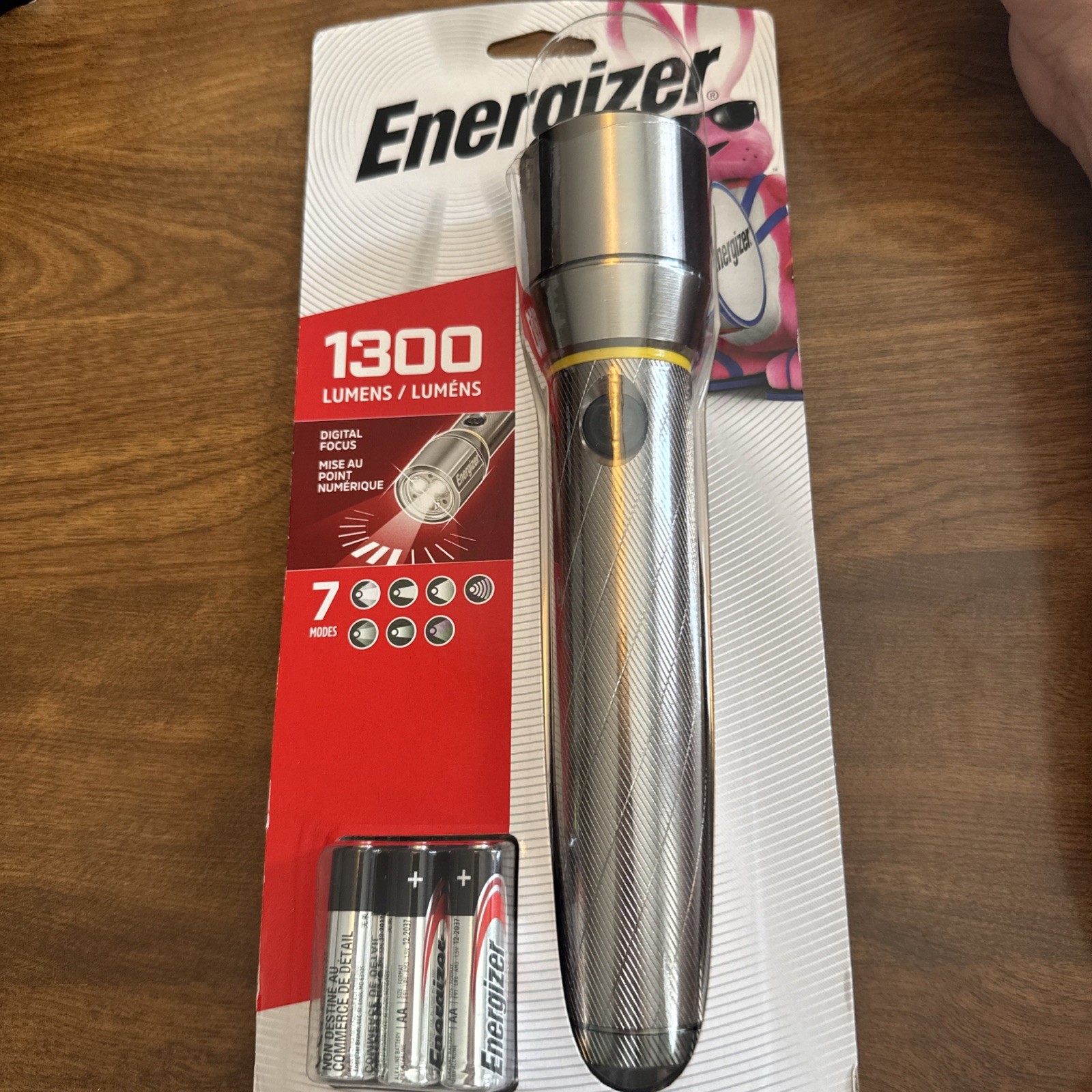 Energizer 1300 Lumens Digital Focus 7 Modes Flashlight ( BRAND NEW ).