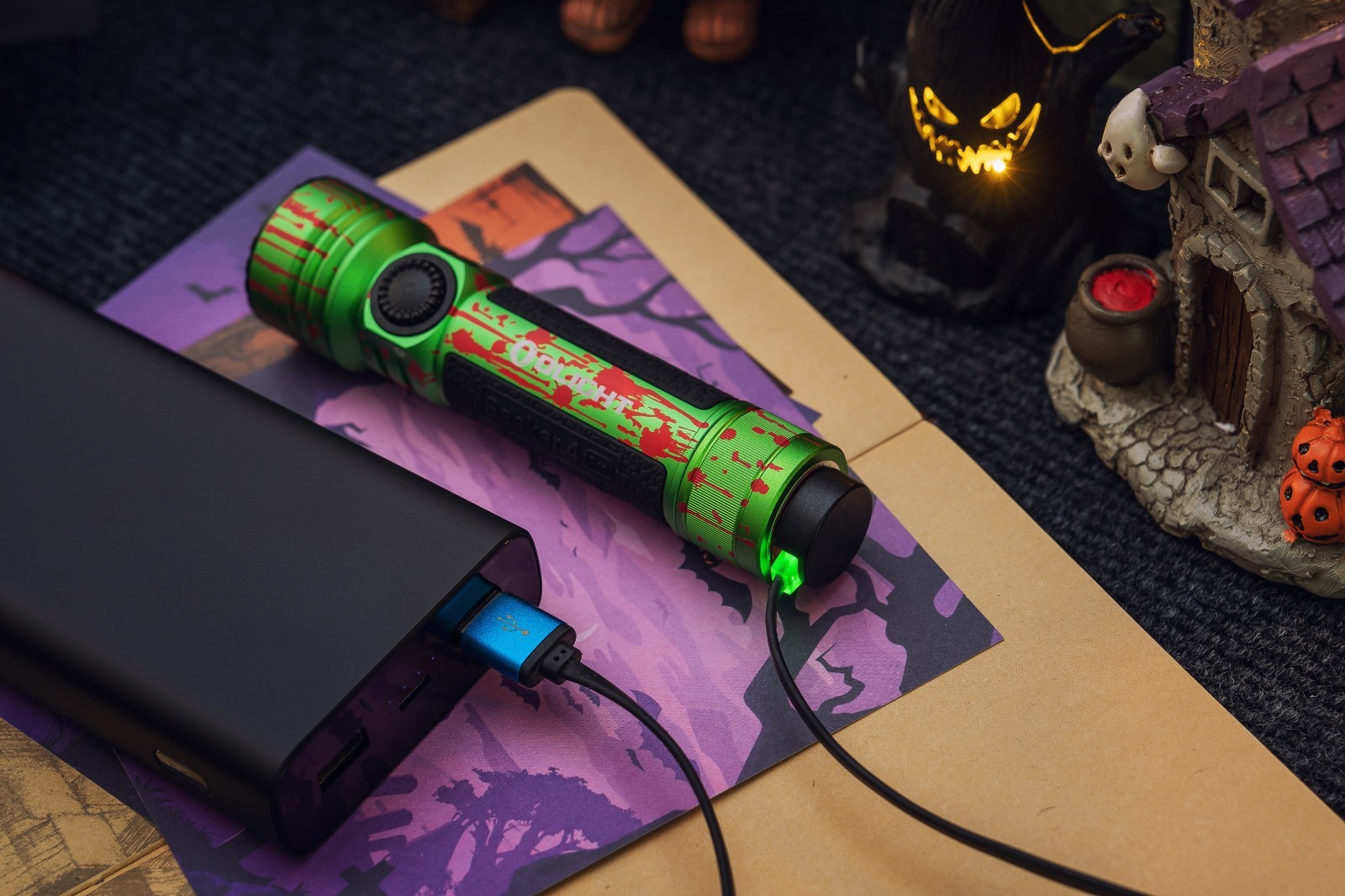 Olight Seeker 4 Pro Zombie Green Flashlight, Versatile Holster, 4600 Lumens, CW