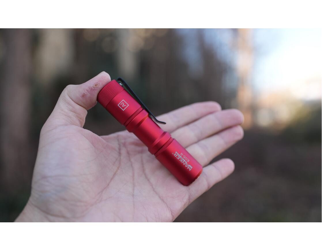 Mankerlight E05-II Red AA EDC Flashlight 1300/800 Lumen MINI Pocket Torch