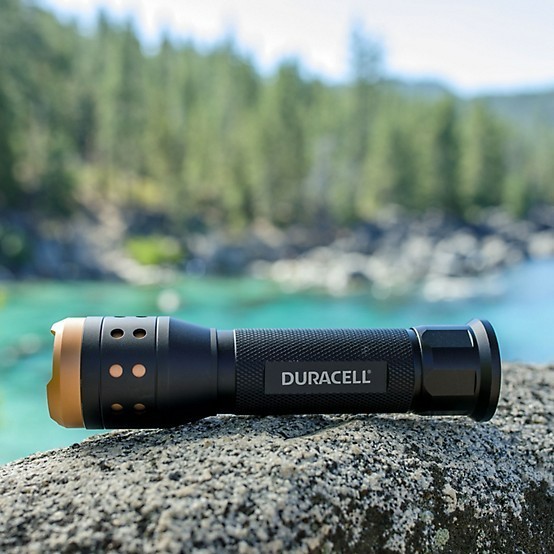 Duracell 3 Mode (High/Low/Strobe) LED Flashlight, 700 Lumens 4 AAA Batteries Inc