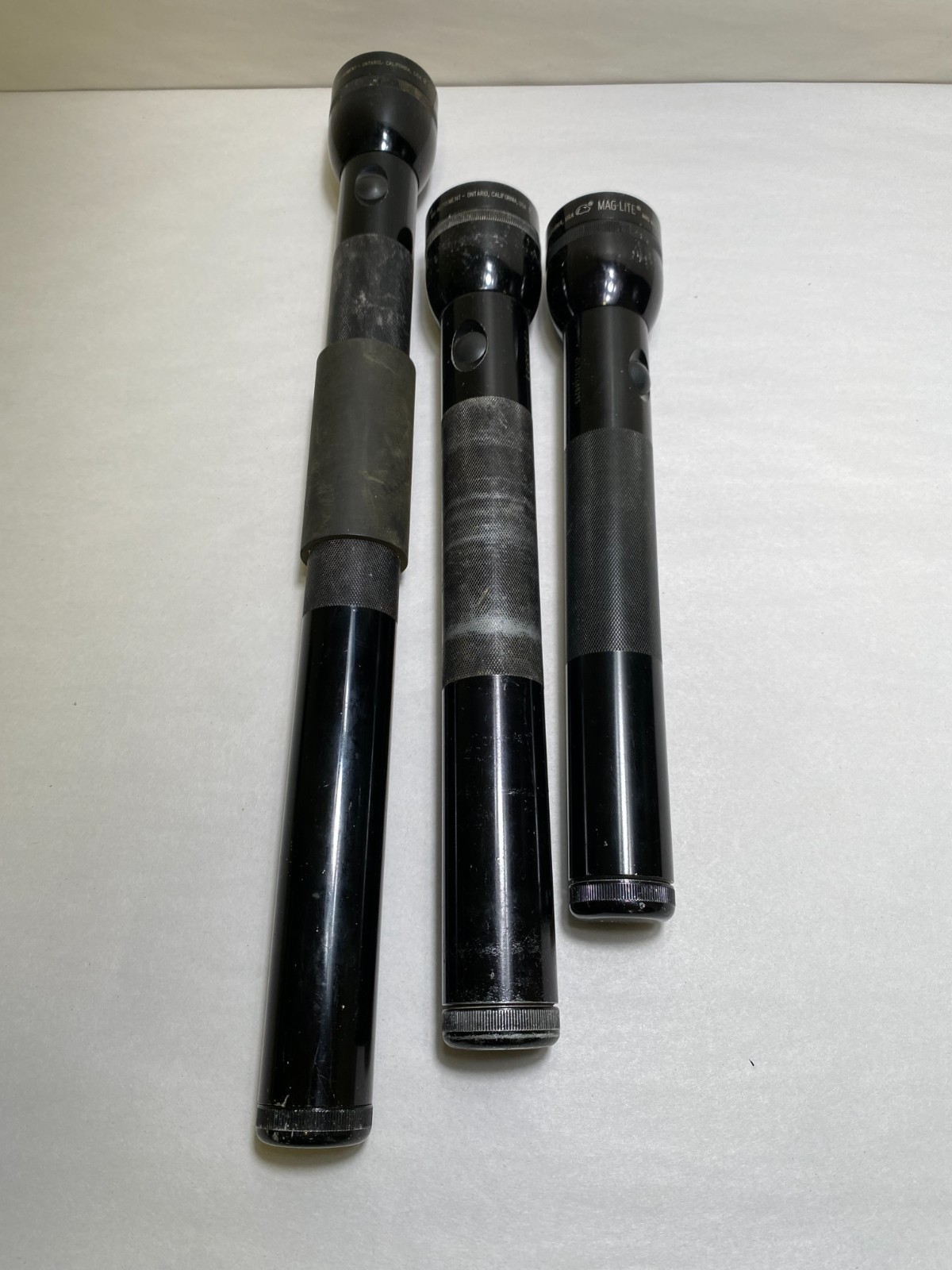 Mag-Lite Flashlight, 6 D-Cell Battery, 19 1/2″ + 15″ +12″ -Lot of 3 for parts