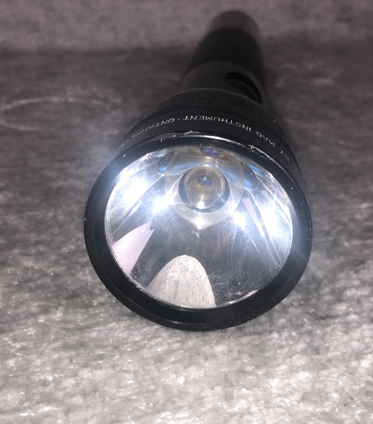Vintage MAG-LITE Flash Light 12 1/2 Inch Metal 3D Cell Black Tested & Working