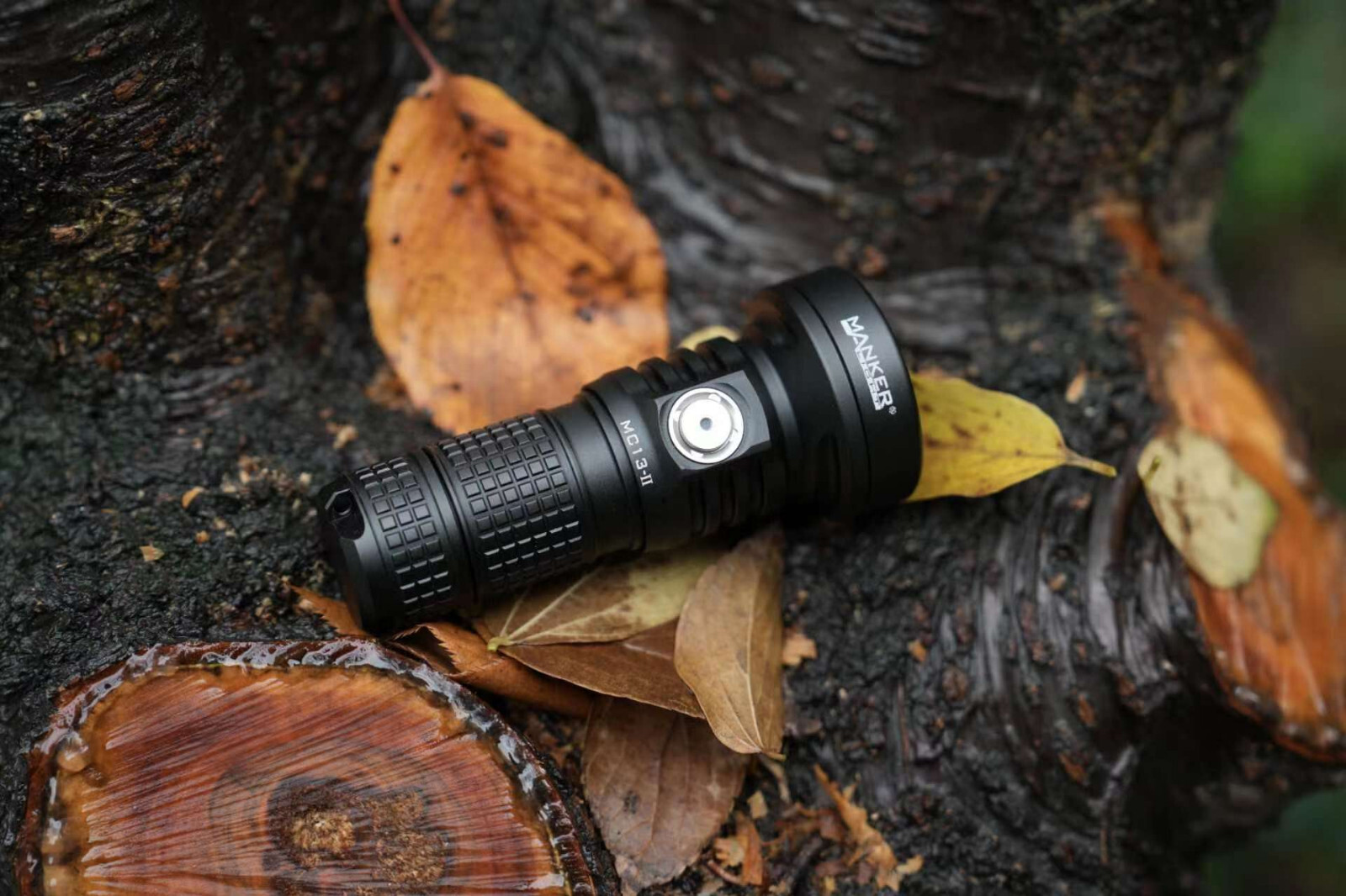 Mankerlight SFT40 LED 2000LM 600M USB C Rechargeable Flashlight TIR LENS Torch