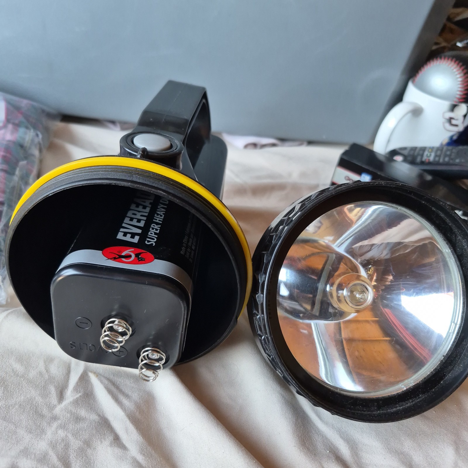 Vintage big Energizer 6 Volt Flashlight With Wrist Strap Battery NOT Included