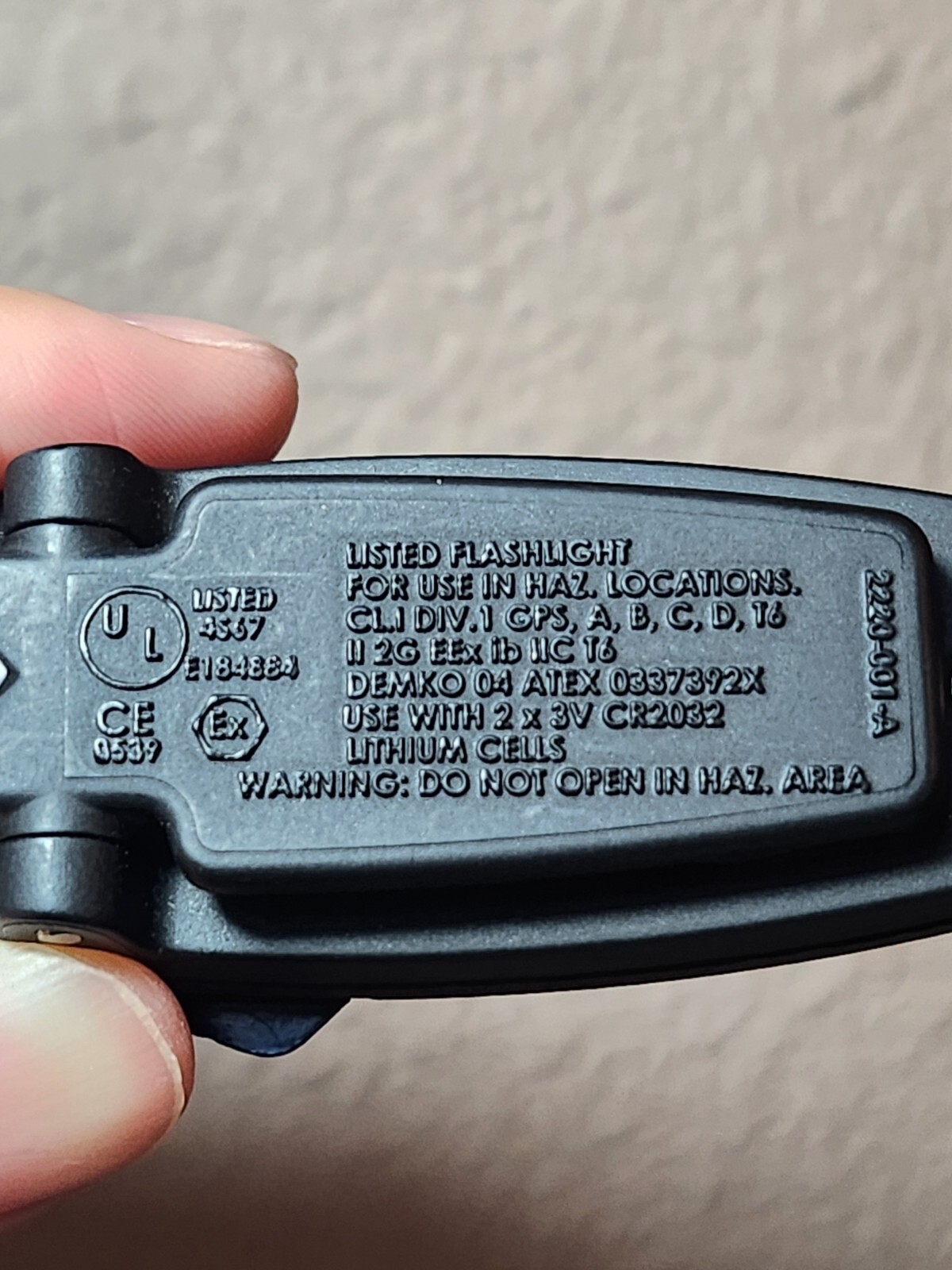 SCORPION LISTED FLASHLIGHT RED LIGHT FOR USE IN HAZ LOCATIONS