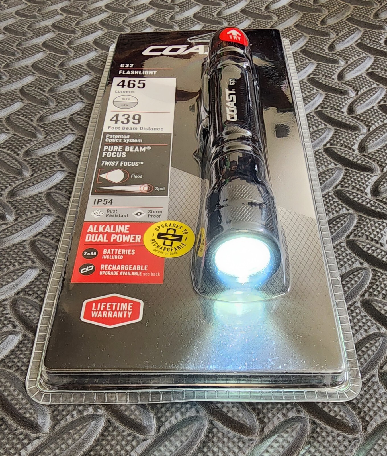 Coast G32 Flashlight with Pocket Clip – Batteries Included – Focusing Beam