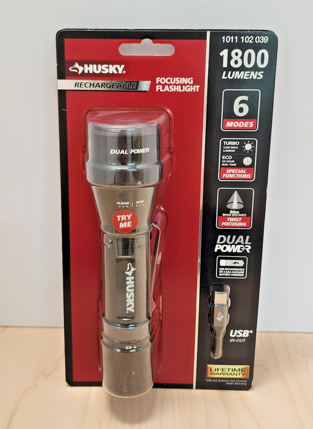 1800 Lumen LED Rechargeable Flashlight : Husky Dual Power, Focusing Flashlight!