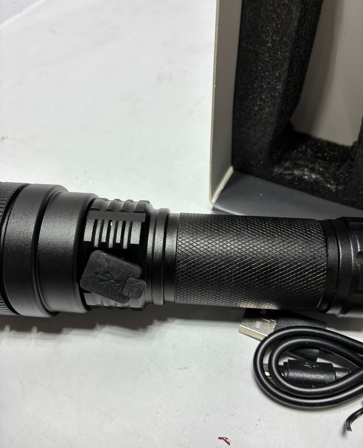 Renook Rechargeable Flashlight 5v P50 LED 3 modes