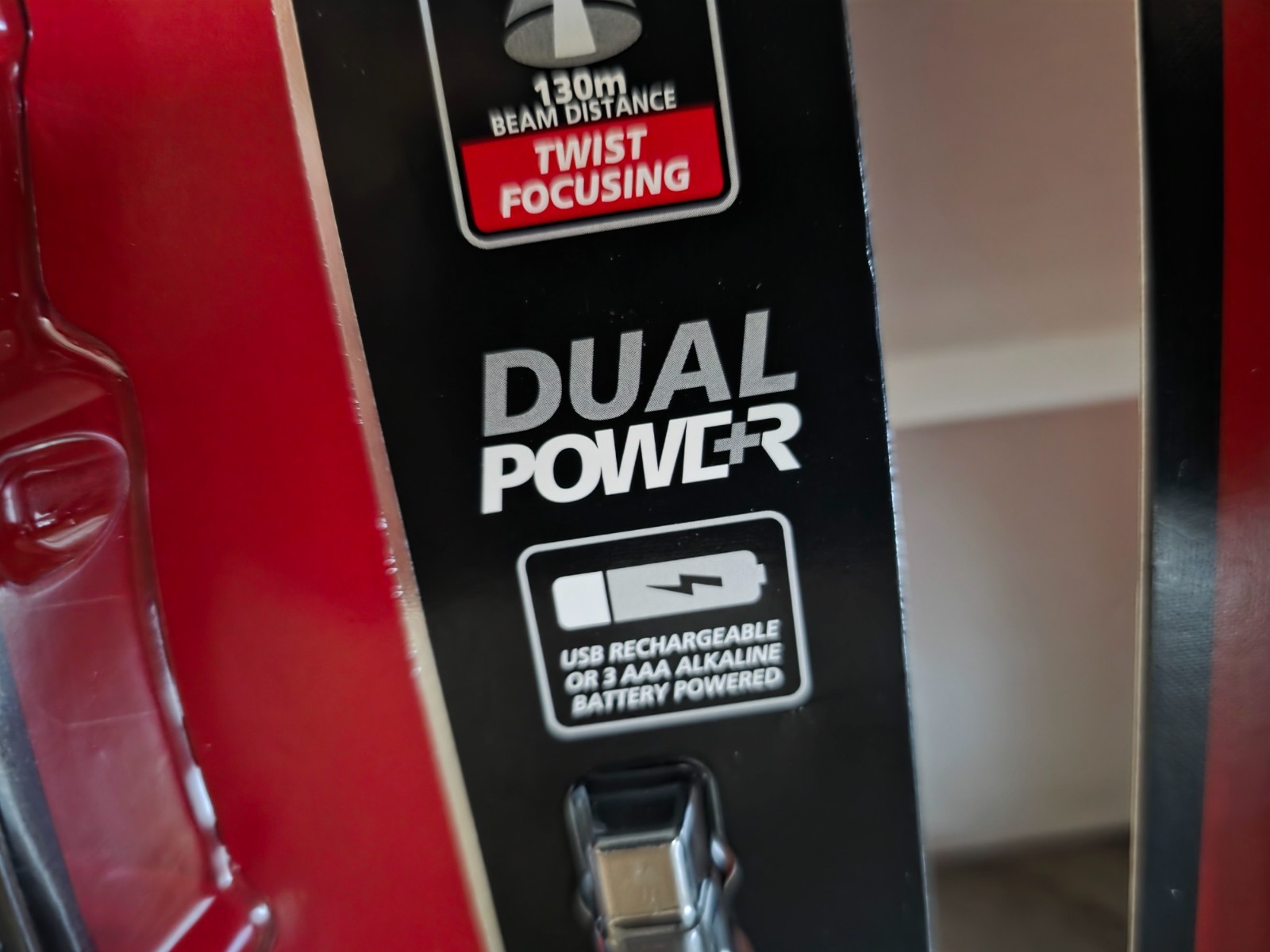 2x Husky 1200 Dual Power LED Rechargeable Focusing Flashlight (PVL-FLT-0020)