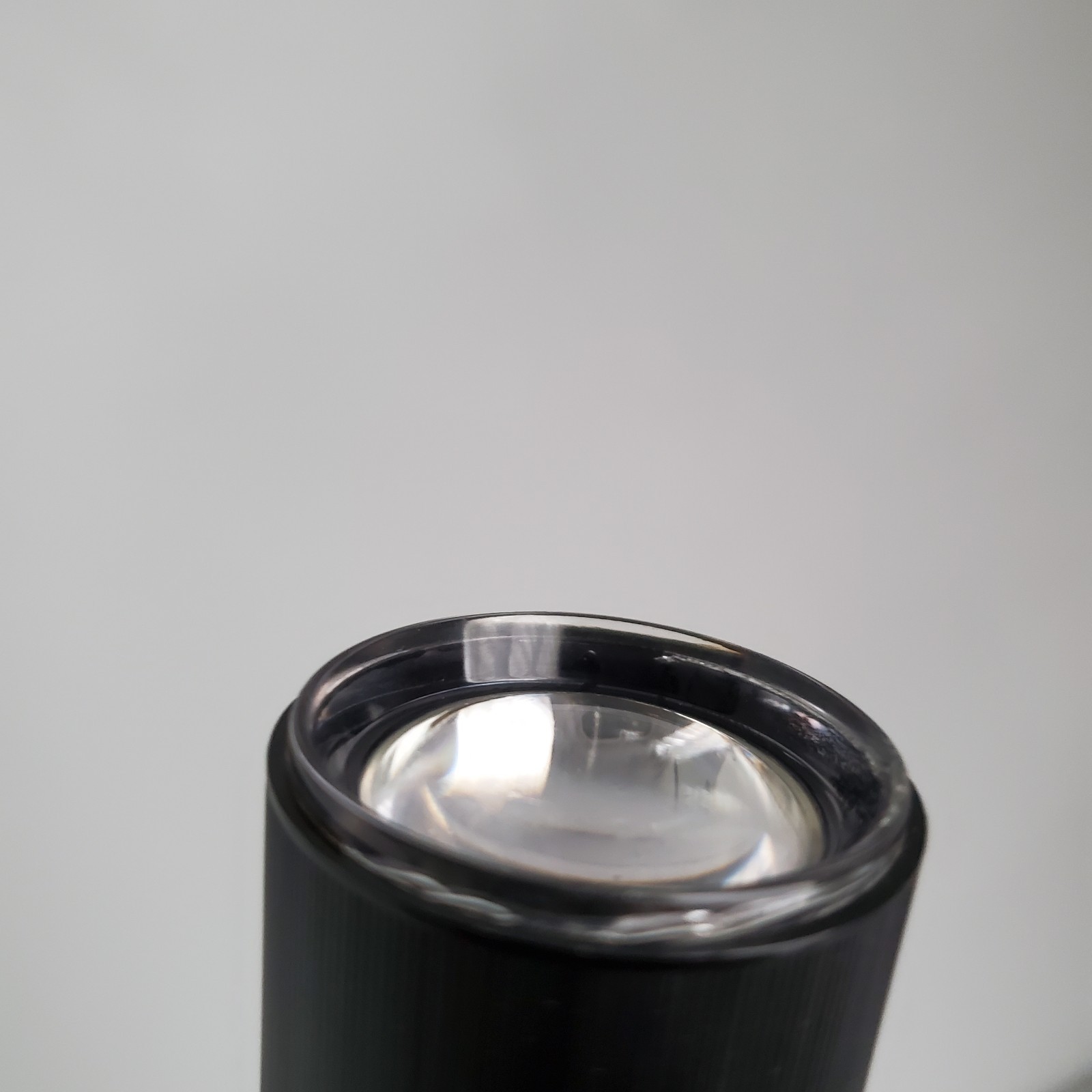 Tekna Mono Lith Mini 3″ Flashlight Keychain CR123A Works
