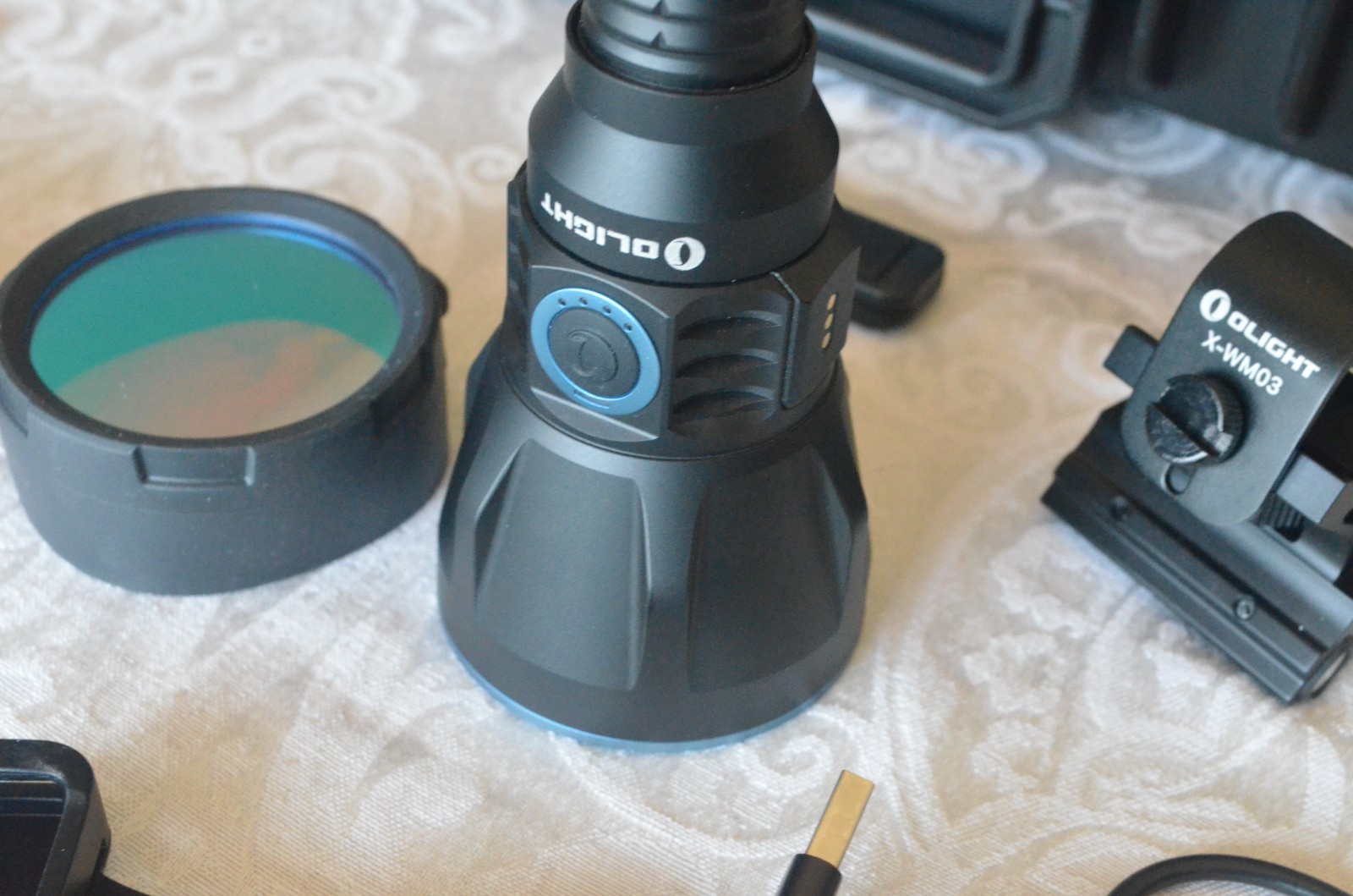 Olight Javelot Turbo 2 Premium Flashlight Set