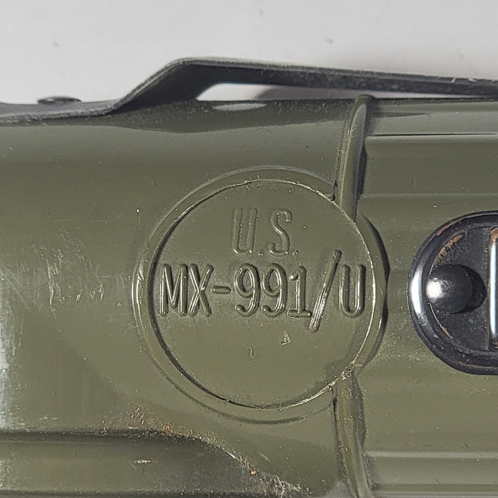 U.S. Military Flashlight G T Price MX-991/U Angle Head Olive Green Belt Clip