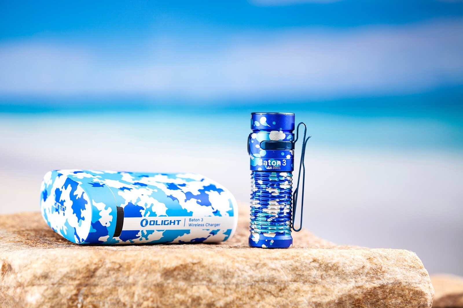 Olight Baton 3 Ocean Camouflage Premium, Portable Wireless Charger, 1200L, 166M