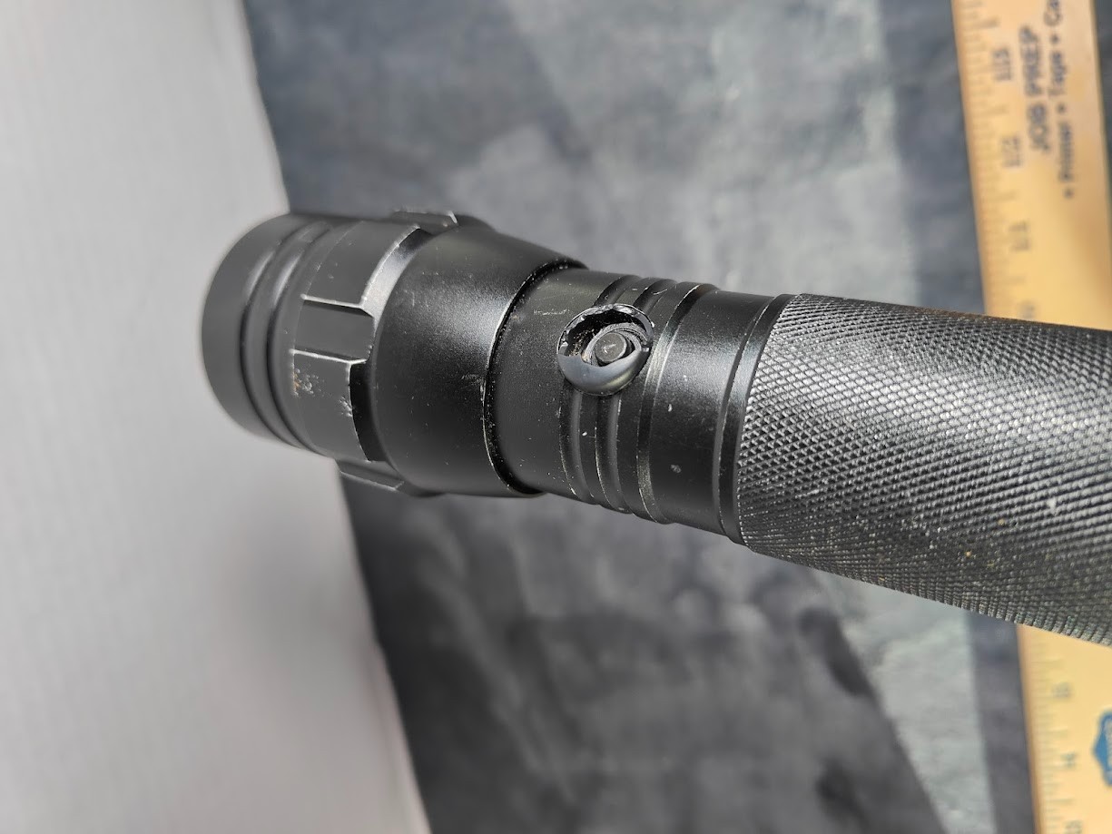 Tac Extreme Black Flashlight 3D Batteries Strobe 12″
