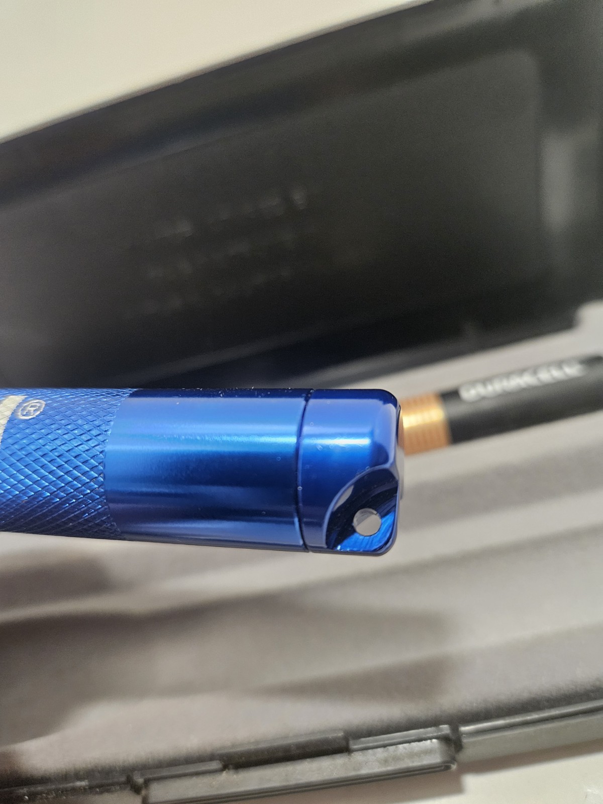 Blue Mini MagLite with Case & Batteries IRWIN BRANDED NIOB