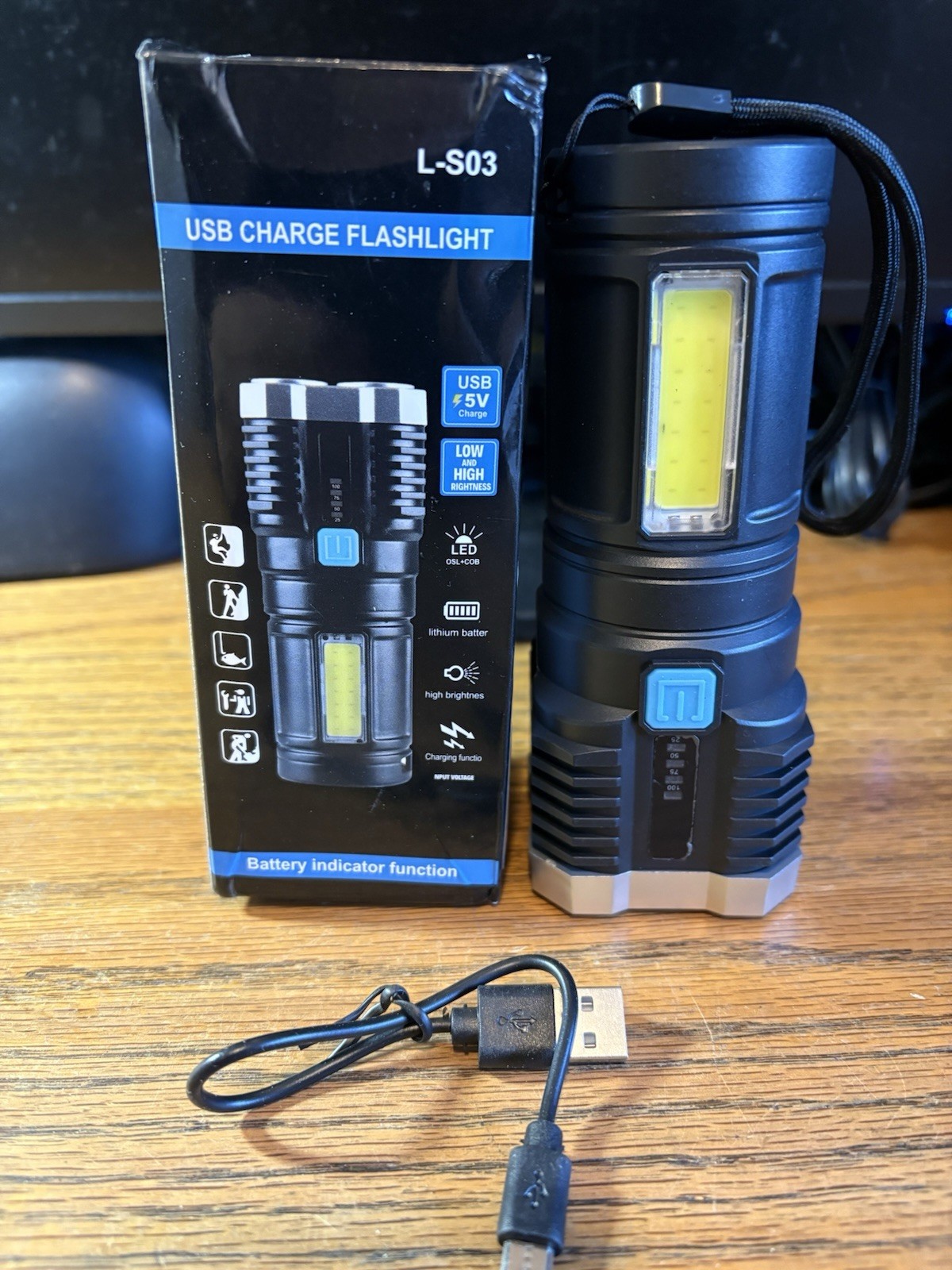 NEW Flashlight 5V Rechargeable Adjustable Brightness L-S03 USB Charge.