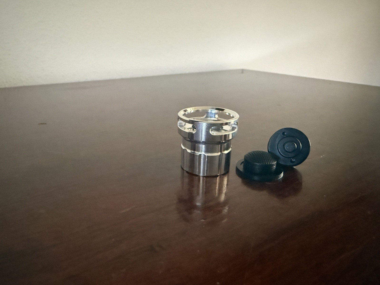 Rare McGizmo Aleph E-series Flashlight Tail New Silicone Button and McClicky