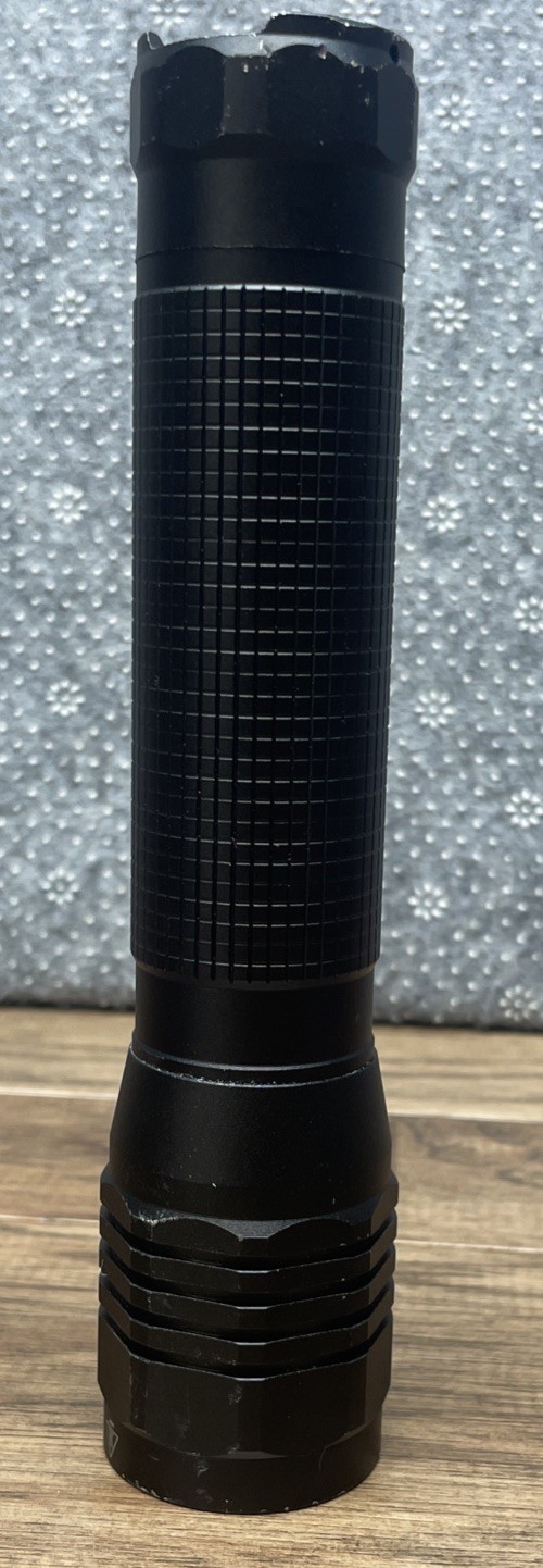 WdtPro S3000 Push Button 4 AA Batttery Powered Flashlight Easy Top Unscrew AP