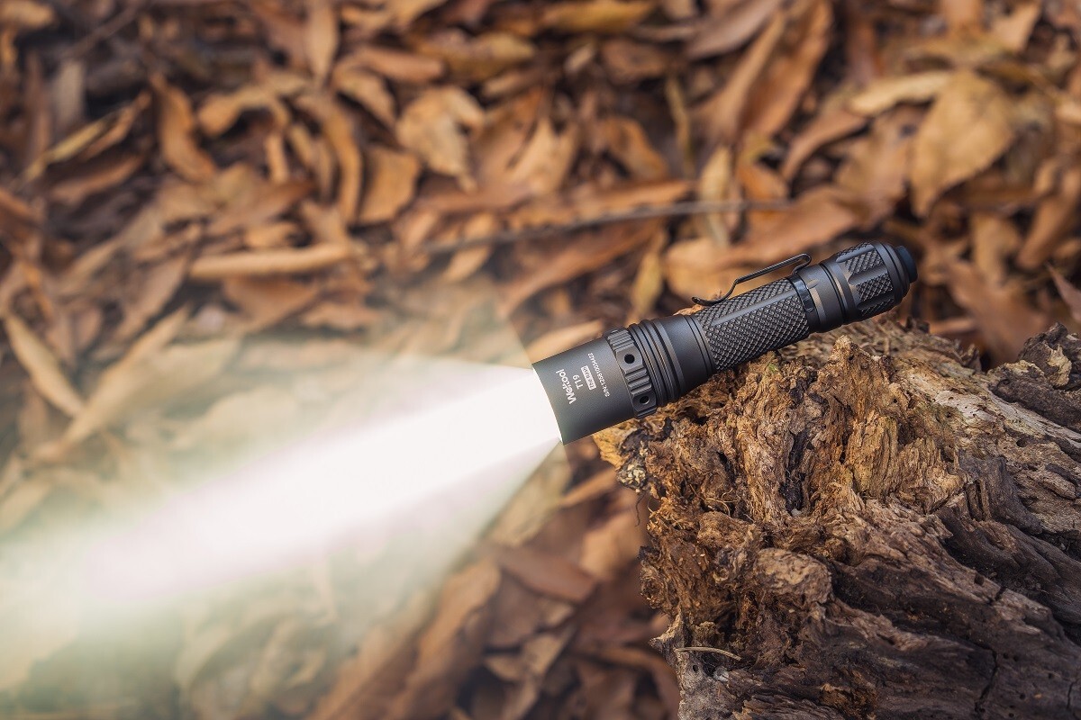 Weltool T19 2050 lumens 90CRI 5000K “The Rash” Tactical Flashlight 18650 Battery