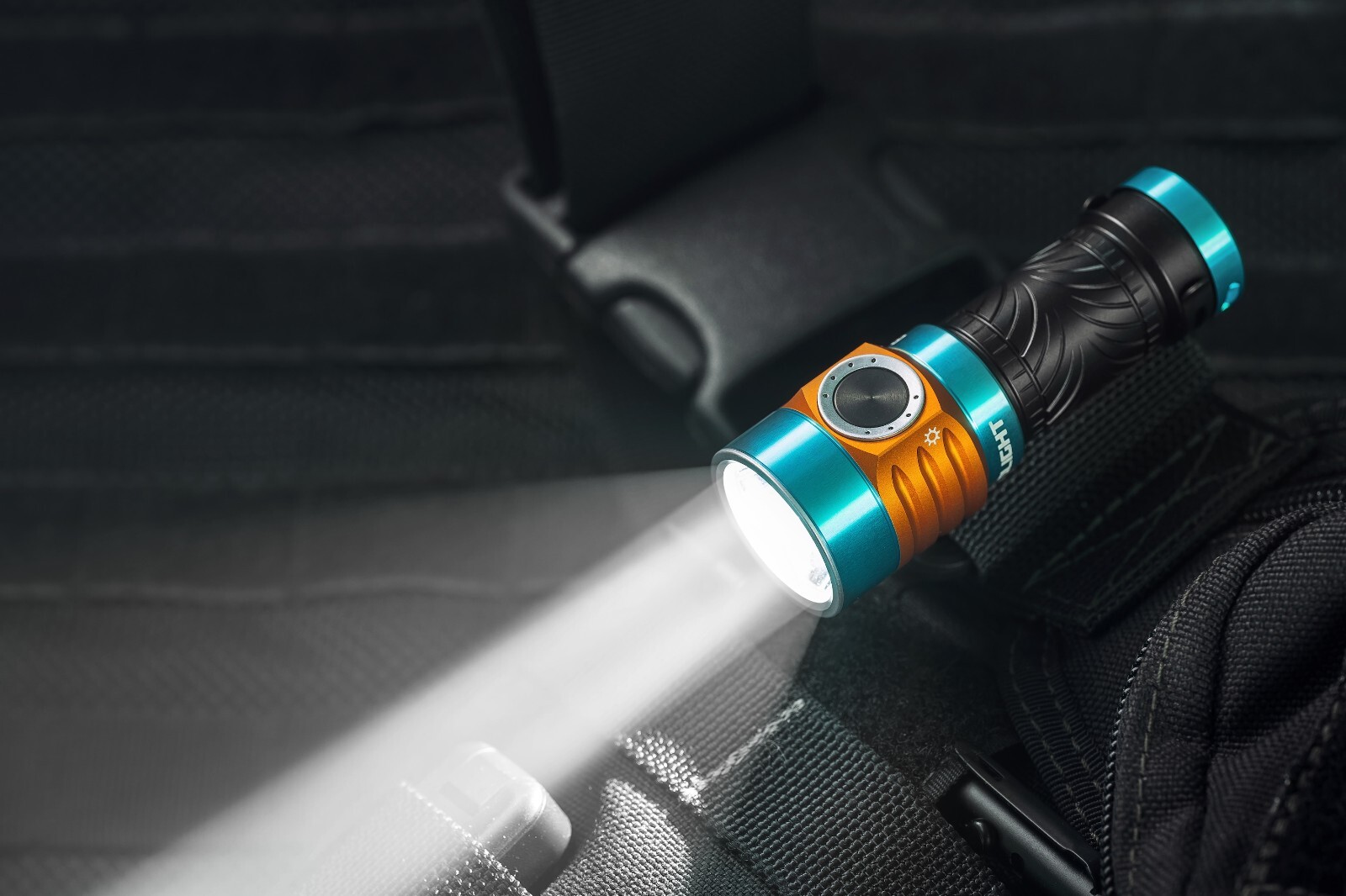 Olight Baton Turbo Roadster Flashlight, 510m Long-Range Beam, Black, 1000 Lumens