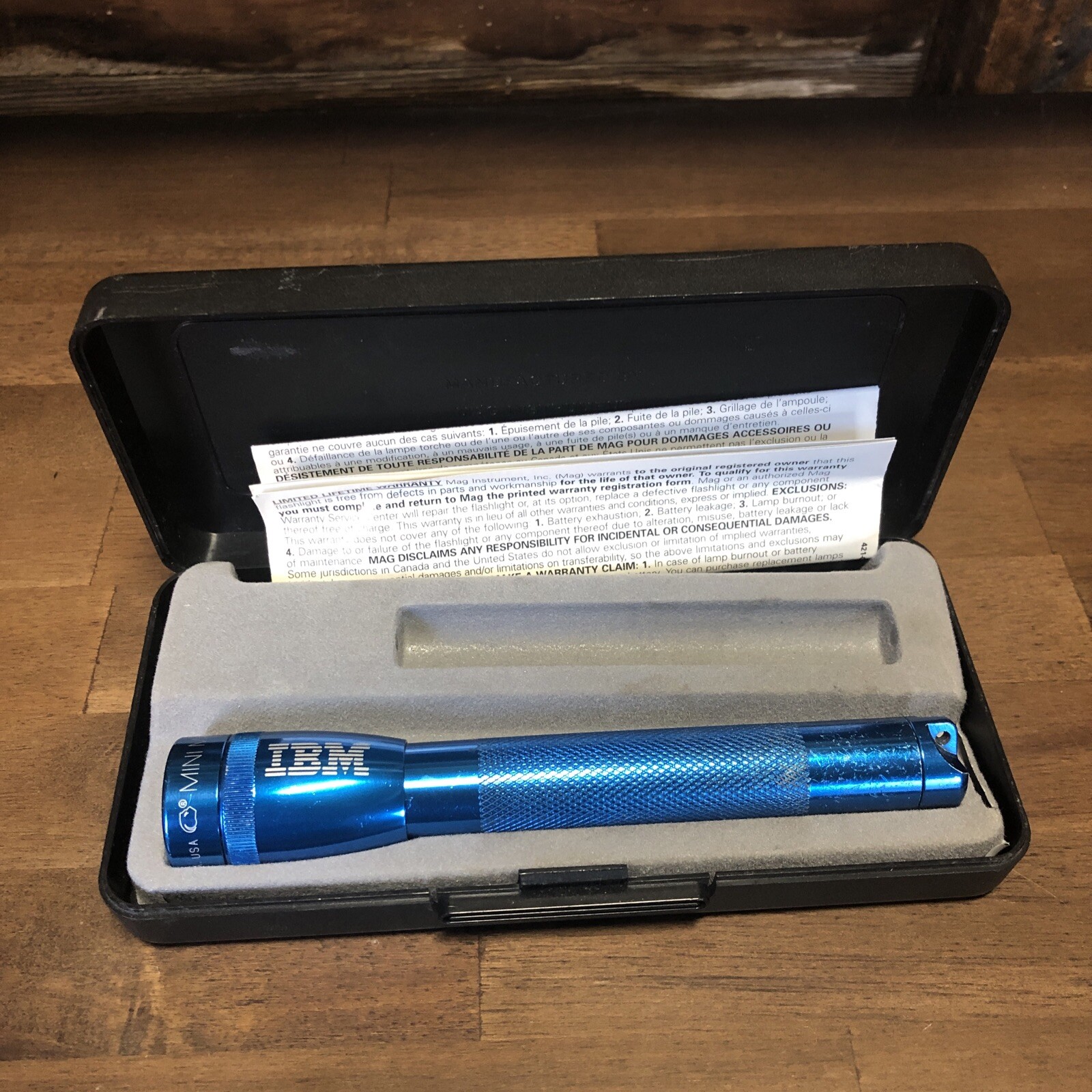 Vtg IBM Branded Mag Lite Mini Maglite 2AA Cell LED Blue