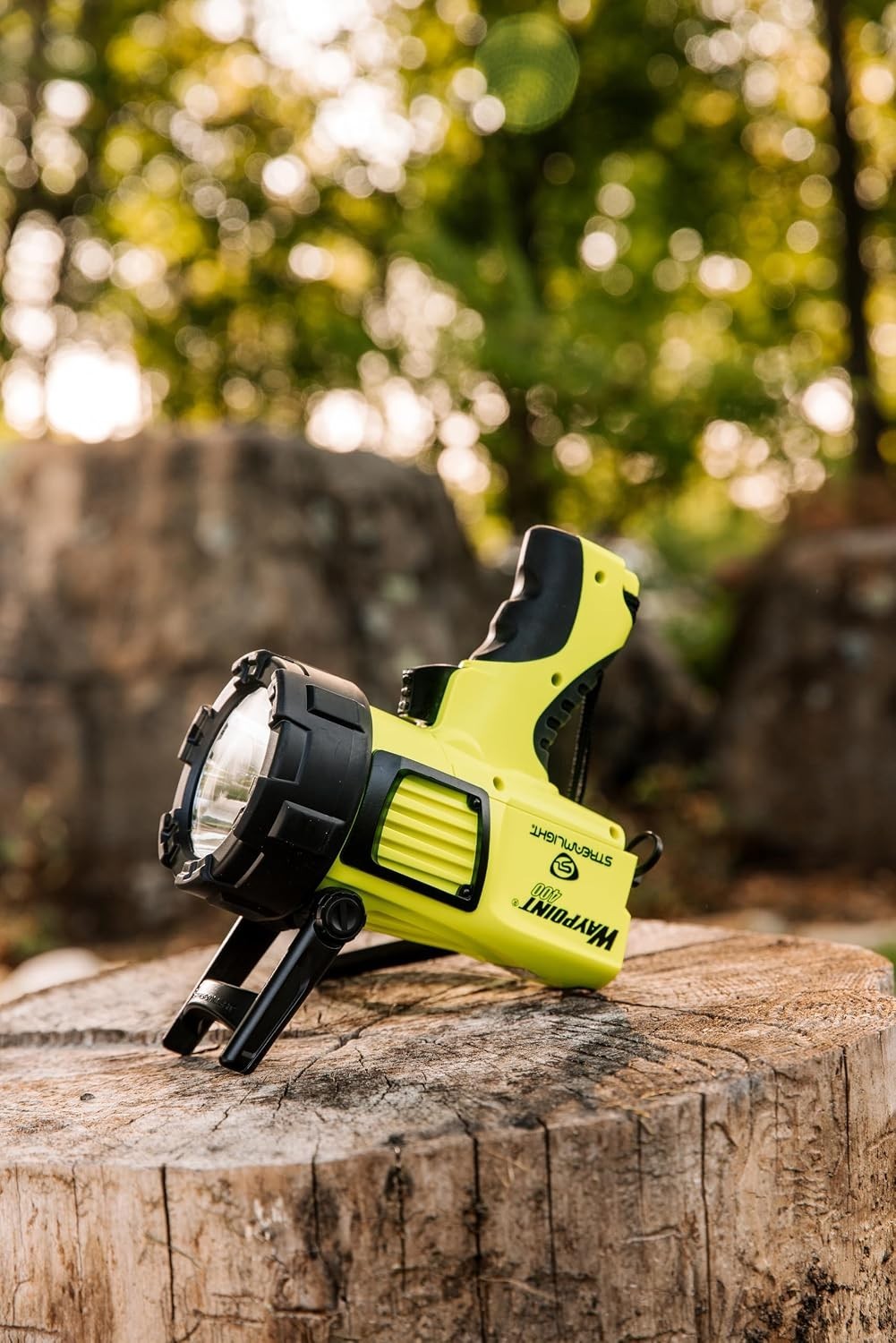 Streamlight 44911 WayPoint 400 Rechargeable 1400-Lumen Long Range Pistol-Grip
