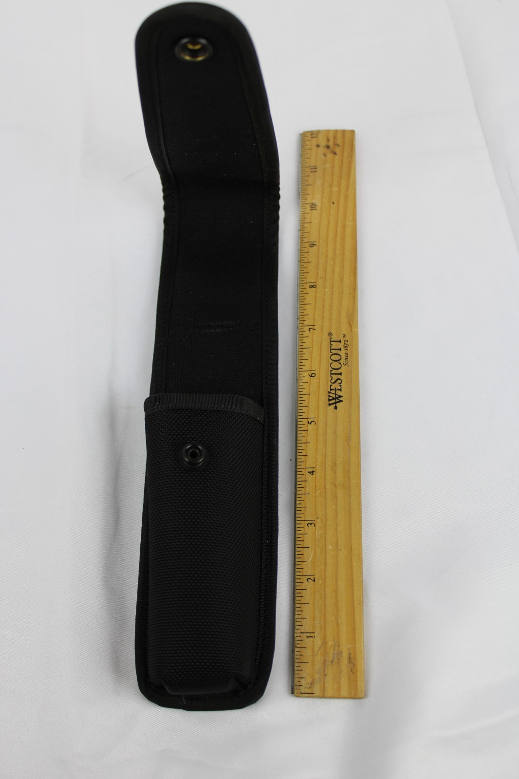 Nylon LED Stinger Molded Flashlight Carrier – Black – New