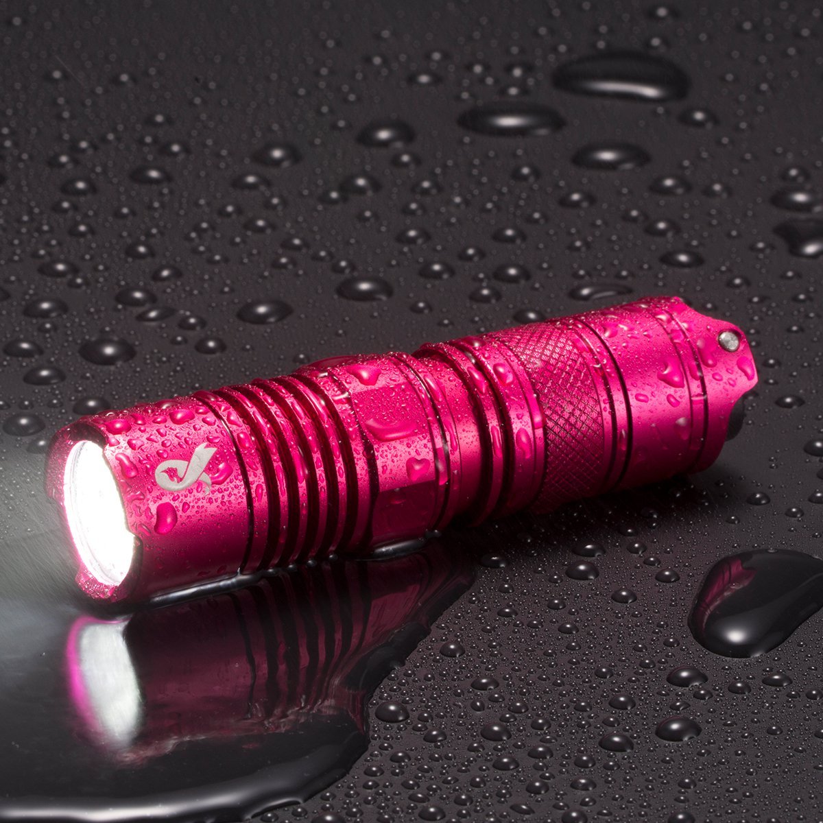 Nitcore P05 PINK 460 Lumen w/Nitcore D2 Charger, NL166, + 2x CR123A Batteries
