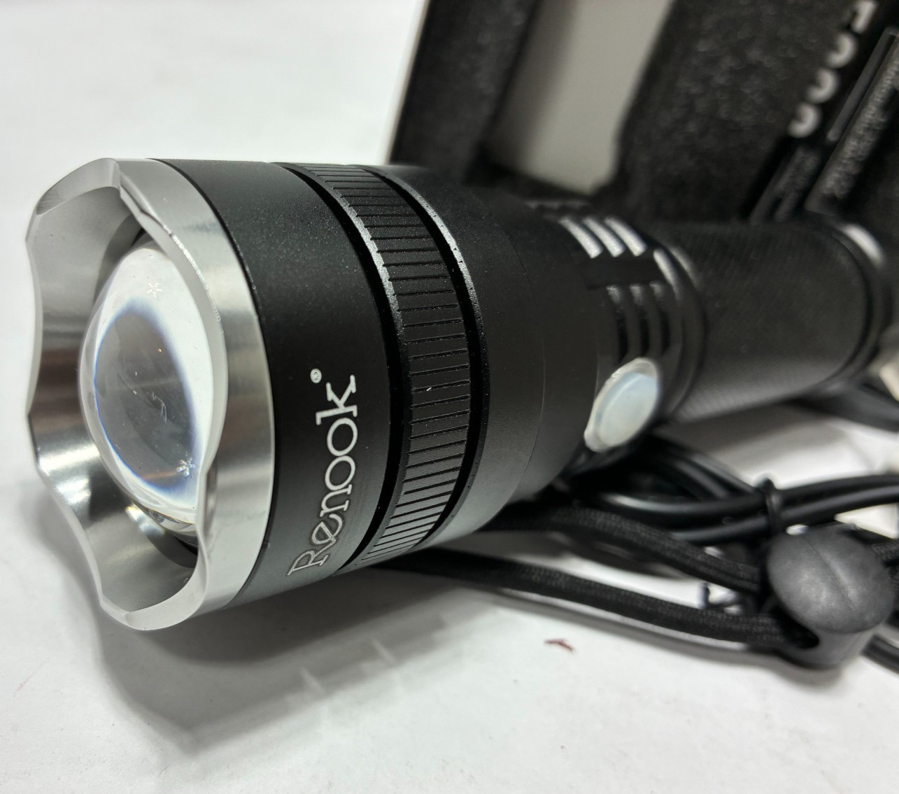 Renook Rechargeable Flashlight 5v P50 LED 3 modes